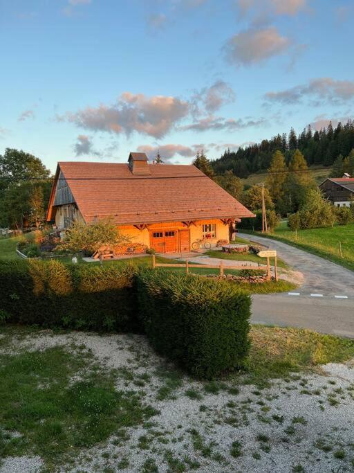 Nuit Insolite - La Cabane Du Haut-Doubs Les Gras ภายนอก รูปภาพ